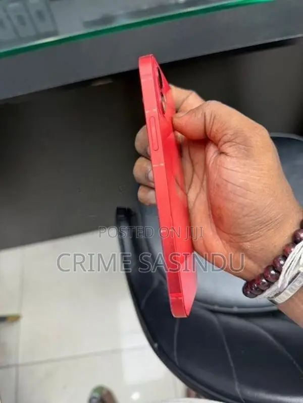 Apple iPhone 12 (Used)