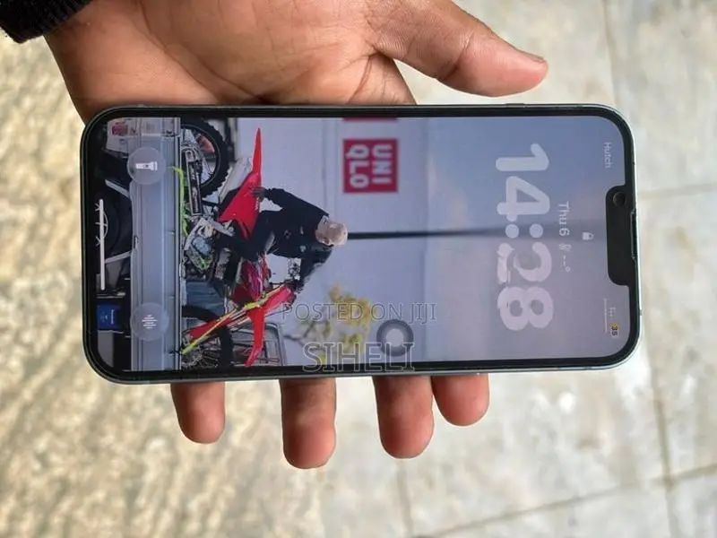 Apple iPhone 14 (Used)