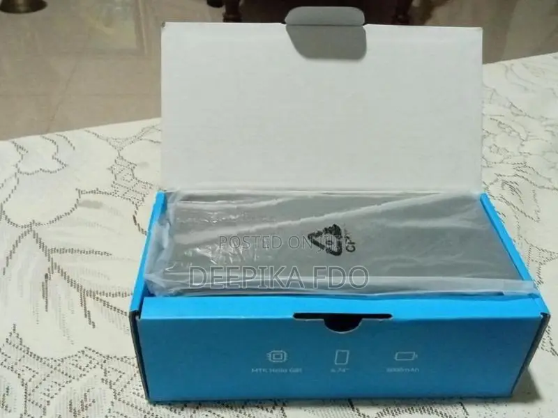 Honor Play 10 (Used)
