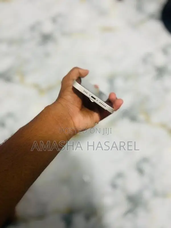 Apple iPhone 14 (Used)