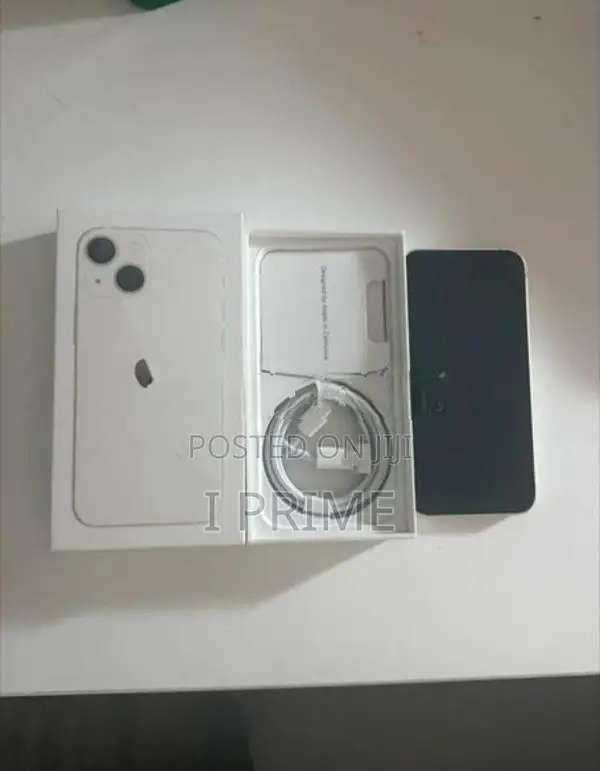 Apple iPhone 13 256GB (Used)