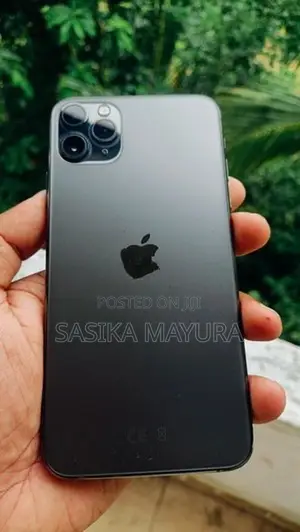 Apple iPhone 11 Pro Max (Used)