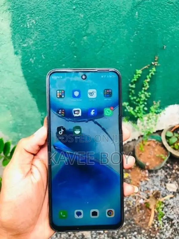 Infinix Smart 9 (Used)