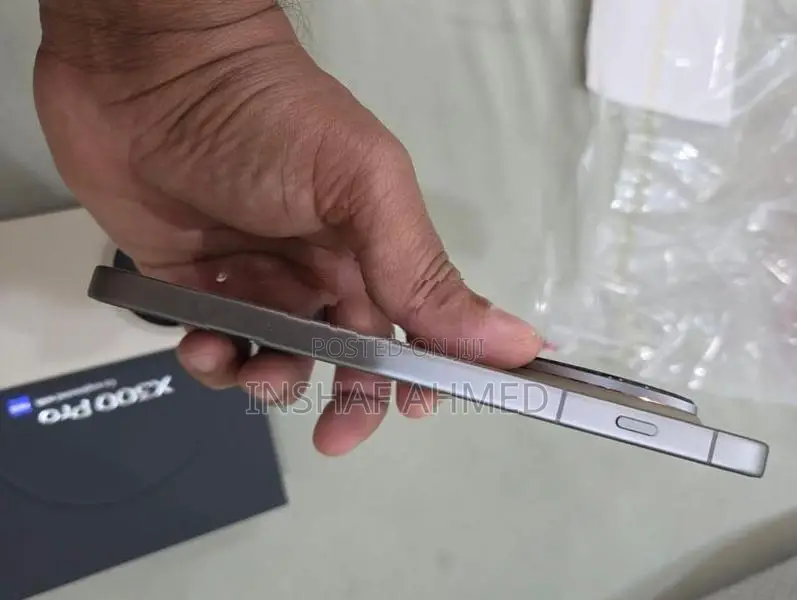 Vivo X300 Pro (Used)