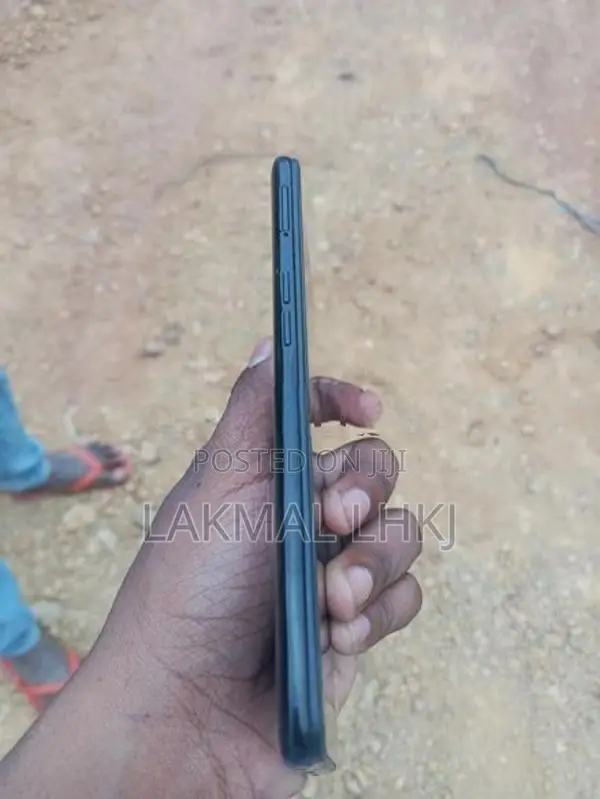 Oppo F15 (Used)