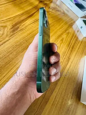 Apple iPhone 13 (Used)