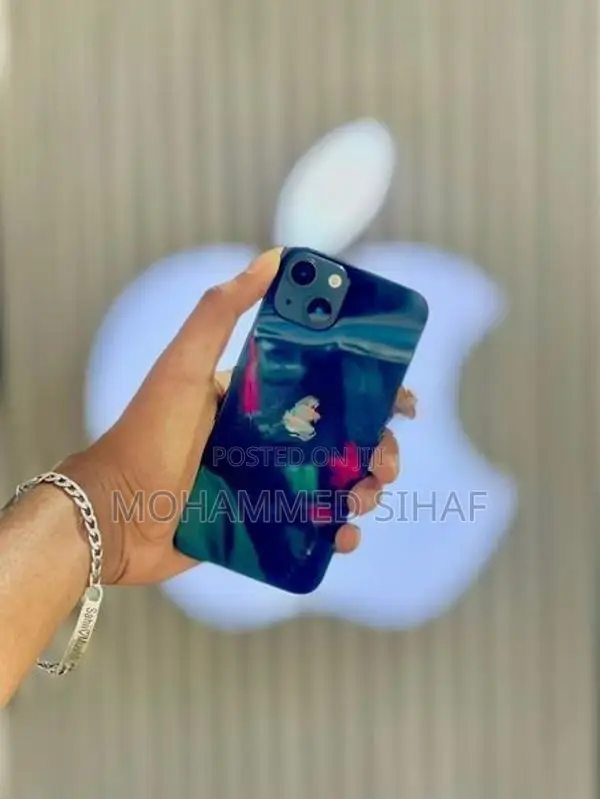 Apple iPhone 13 (Used)