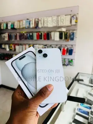 Apple iPhone 15 128GB (Used)