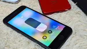 Apple iPhone 8 (Used)