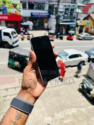 Apple iPhone X 256GB (Used)