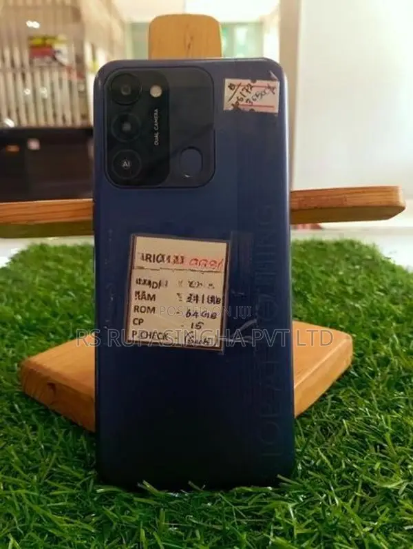 Tecno Spark 8c / 2GB 64GB (Used)