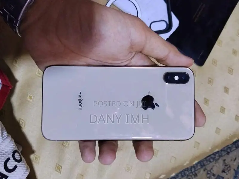 Apple iPhone XS (Used)
