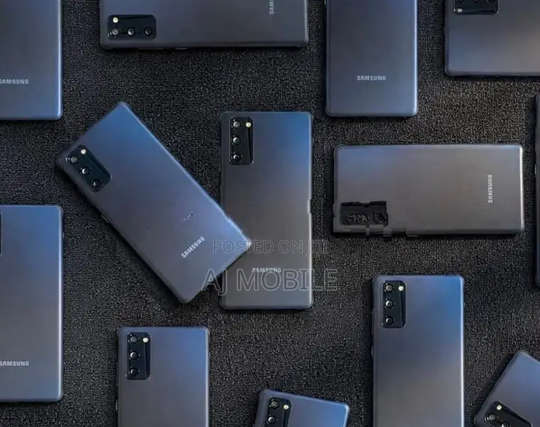 Samsung Galaxy S20FE 6GB / 128GB (Used)