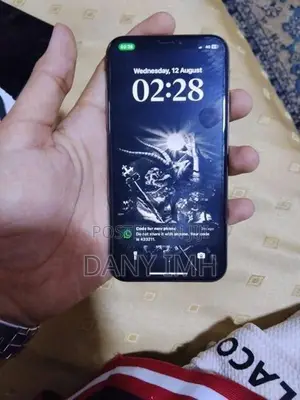 Apple iPhone XS (Used)