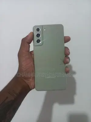 Samsung Galaxy S21 FE (Used)