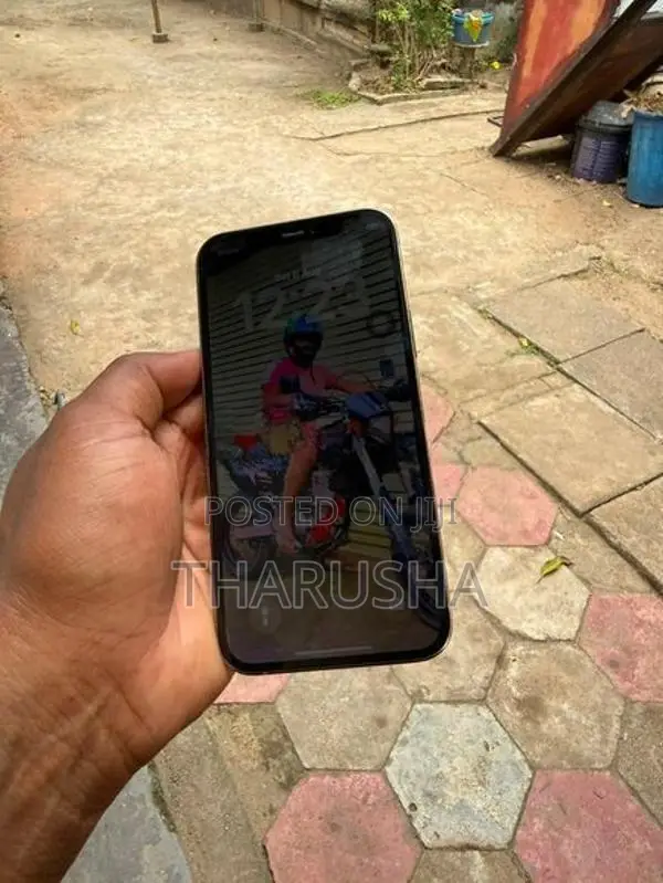 Apple iPhone 12 Pro (Used)