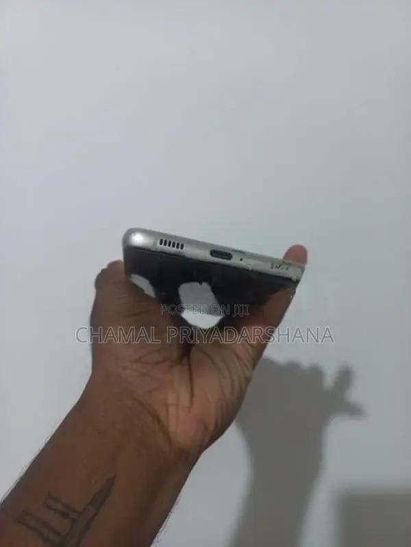Samsung Galaxy S21 FE (Used)
