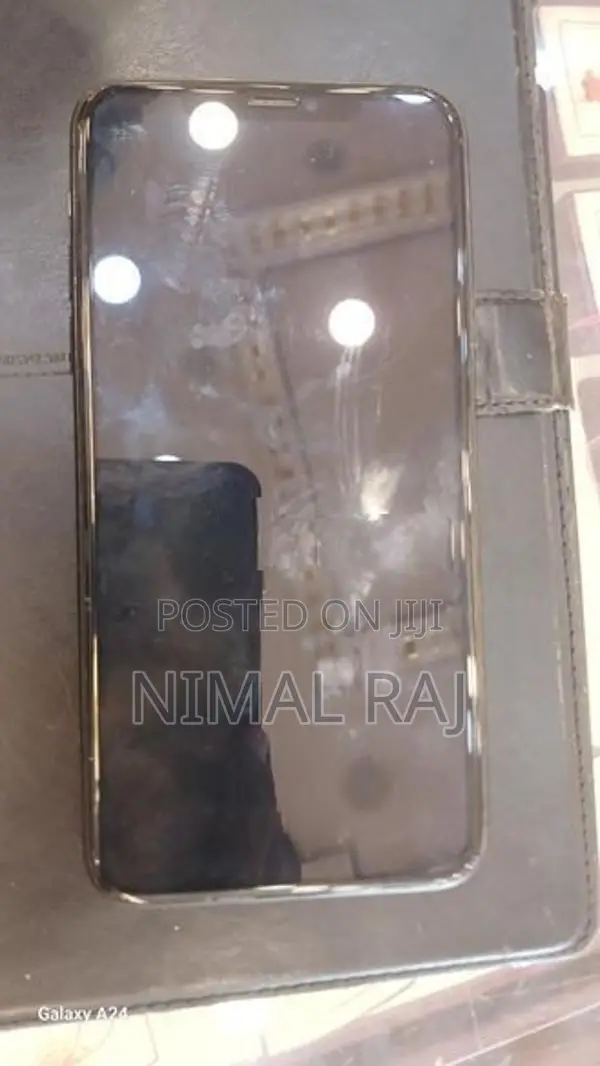 Apple iPhone 11 Pro Max (Used)