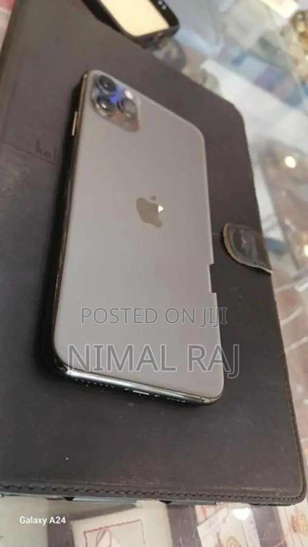 Apple iPhone 11 Pro Max (Used)