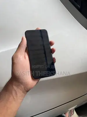 Apple iPhone XS (Used)
