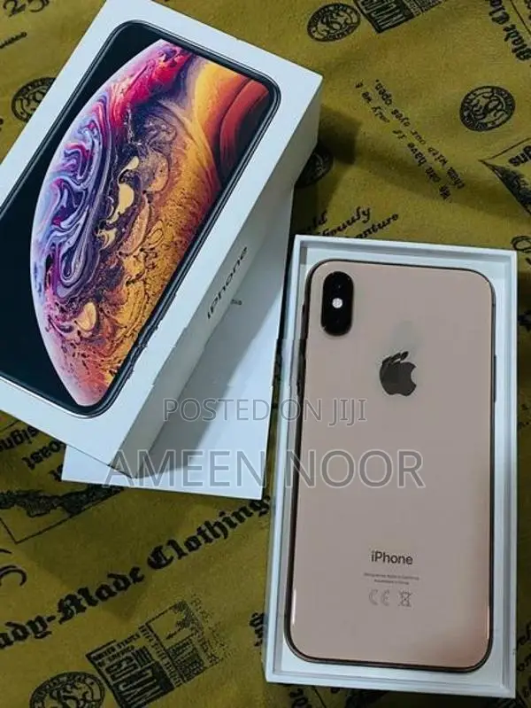 Apple iPhone XS (Used)