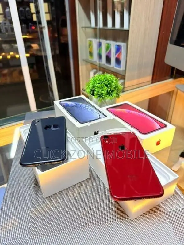 Apple iPhone XR (Used)
