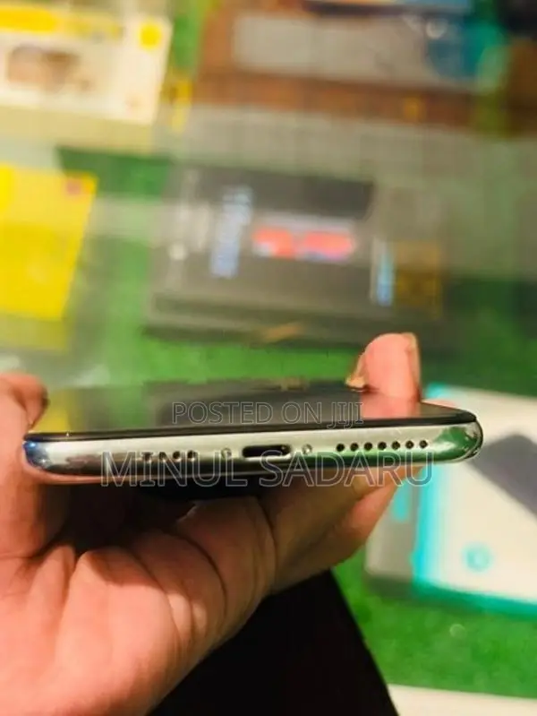 Apple iPhone XS Max 256GB (Used)