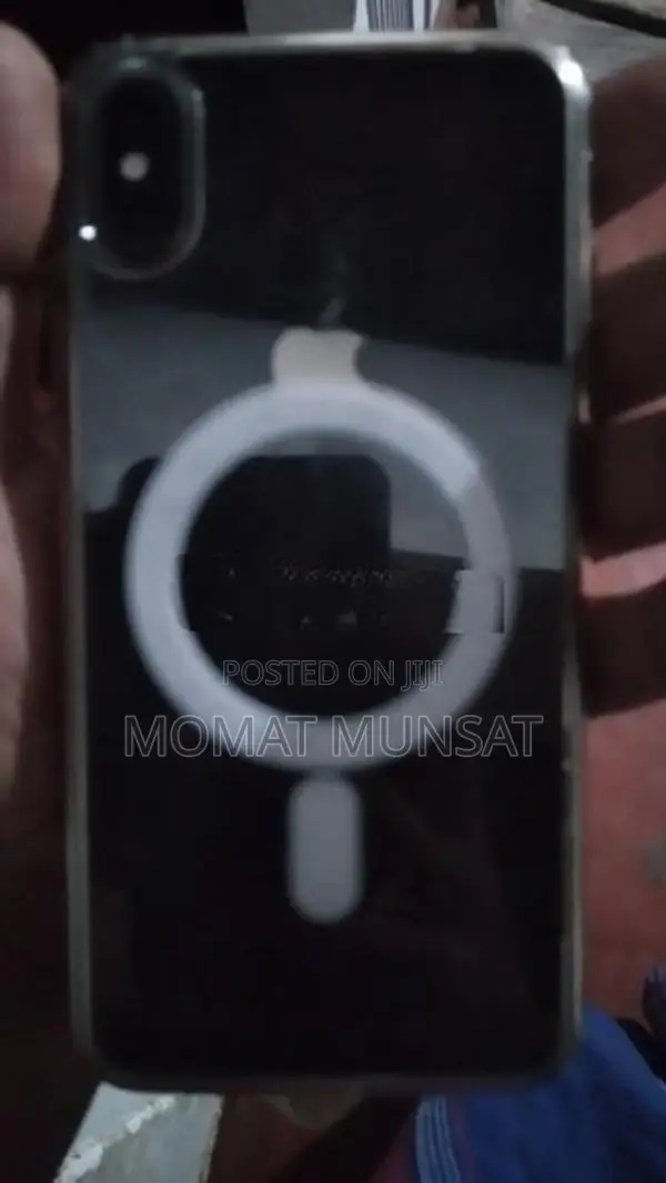 Apple iPhone 8 (Used)