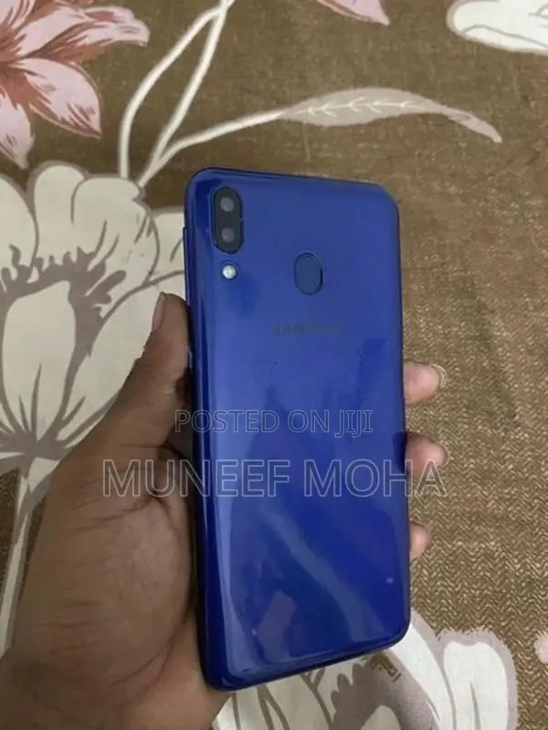 Samsung Galaxy M20 (Used)