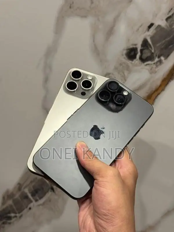 Apple iPhone 15 Pro Max 256GB (Used)