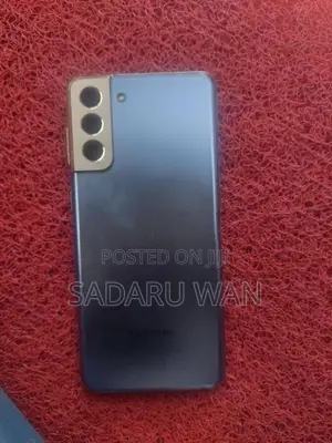 Samsung Galaxy S21 (Used)