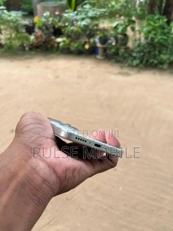 Vivo X300 Pro (Used)