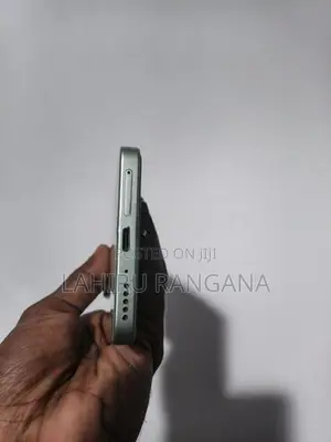 Xiaomi Redmi Note 13 8GB Ram/256GB Rom (Used)