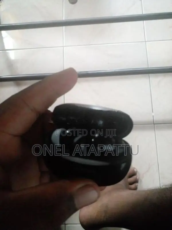 Elecomi Earbuds Used