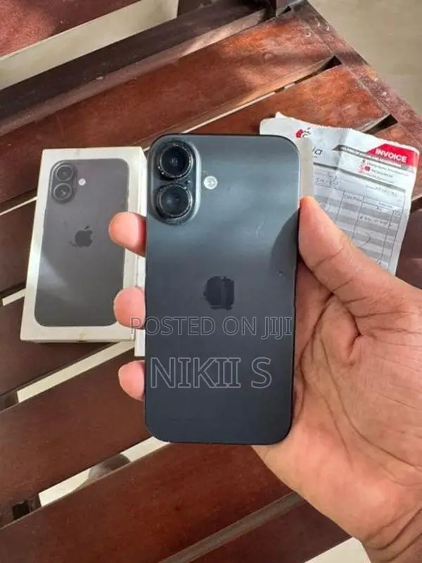 Apple iPhone 16 (Used)