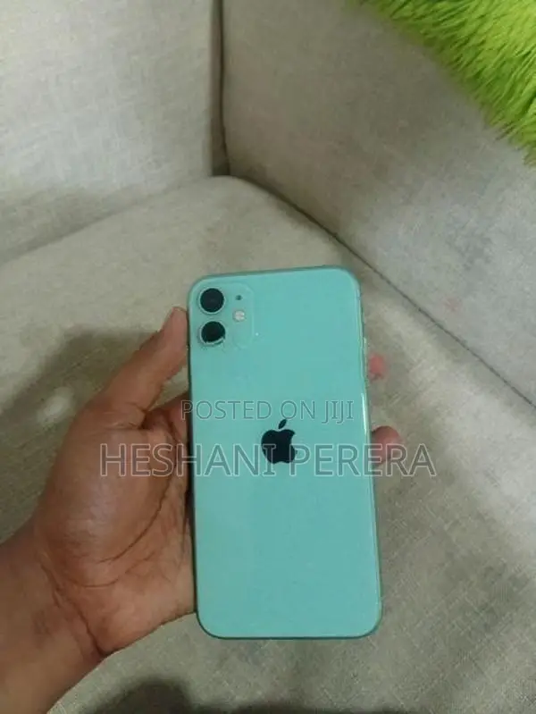 Apple iPhone 11 (Used)