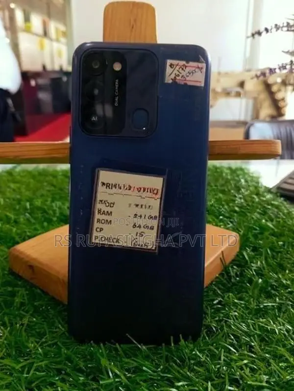 Tecno Spark 8c / 2GB 64GB (Used)