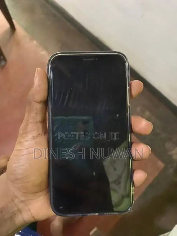 Apple iPhone XR 128GB (Used)
