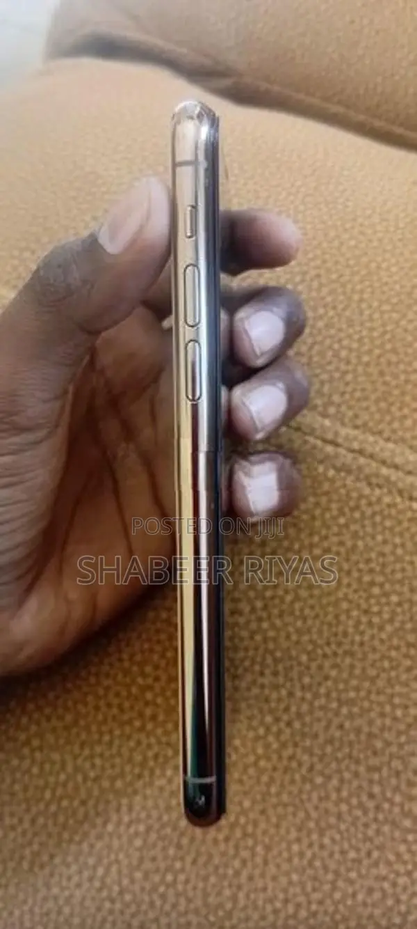 Apple iPhone 11 Pro (Used)