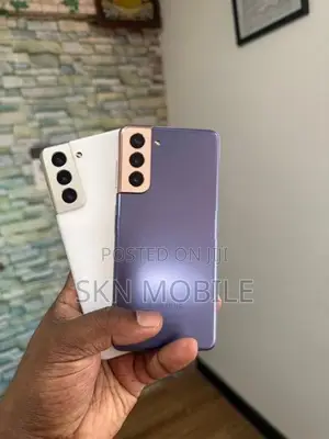 Samsung Galaxy S21 8GB 256GB 5G (Used)