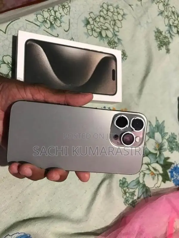 Apple iPhone 15 Pro Max (Used)