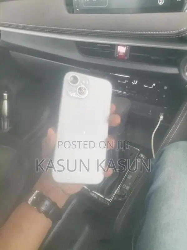 Apple iPhone 15 (Used)