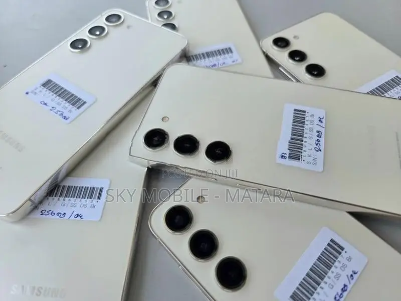 Samsung Galaxy S23 256GB (Used)