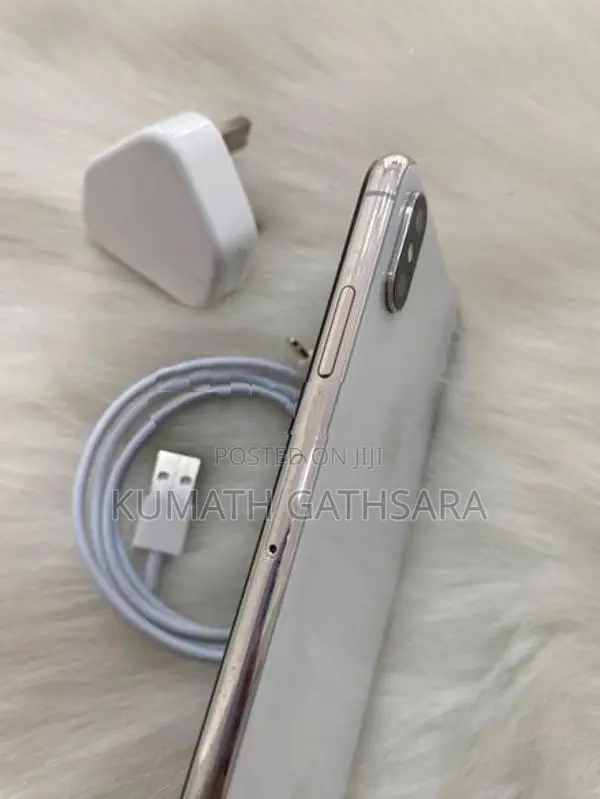 Apple iPhone XS Max 64GB (Used)