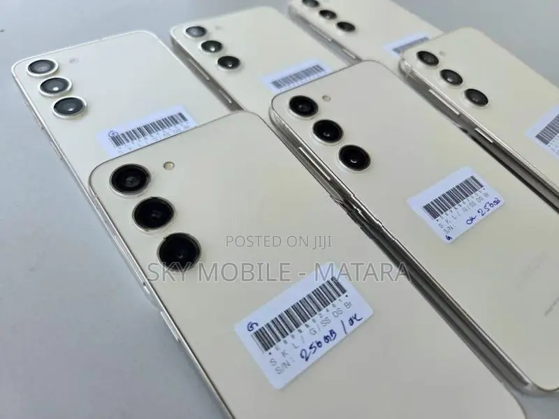 Samsung Galaxy S23 256GB (Used)