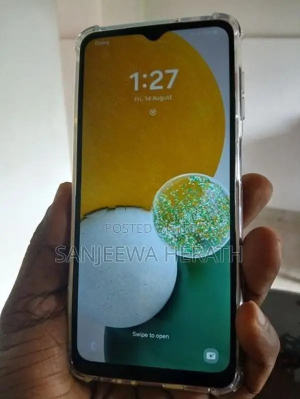 Samsung Wide 6 (Used)