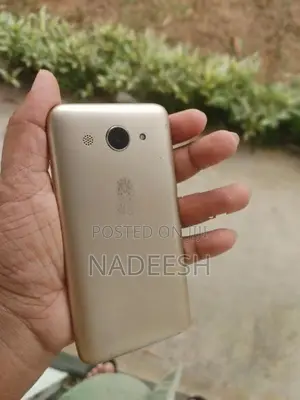 Huawei mobile phone (Used)
