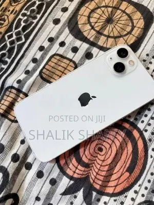 Apple iPhone 13 (Used)