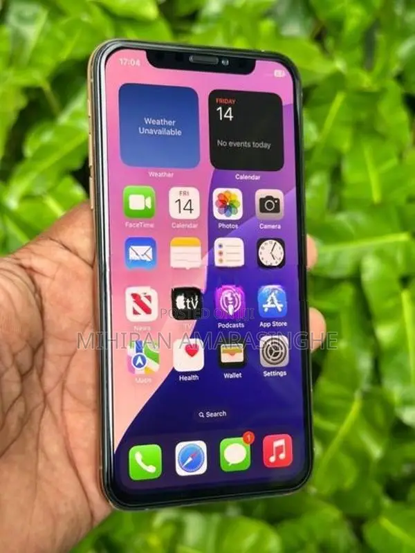 Apple iPhone XS 256gb gold colour (Used)
