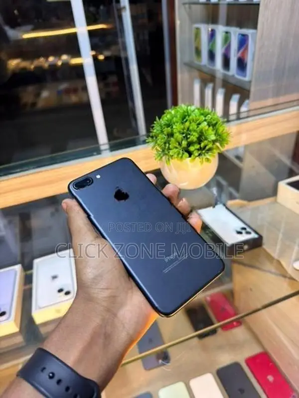Apple iPhone 7 Plus 128GB (Used)
